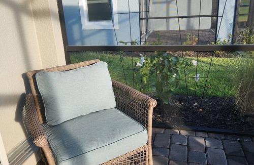 Parrish Villa | SUMMER VACATION New 3 Bedroom Villa Pet Friendly Laundry AC Lanai Grill 3 Pools!