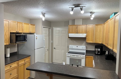 Southeast Edmonton House | Summerside Upper Level Two-bedroom Full Townhouse
