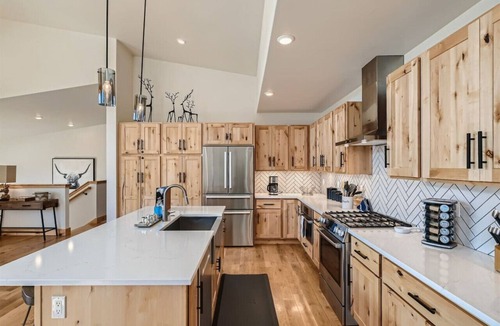 Silverthorne House | Summit Sky Ranch | Near Hiking Trails | Resort Amenities | Mountain Views