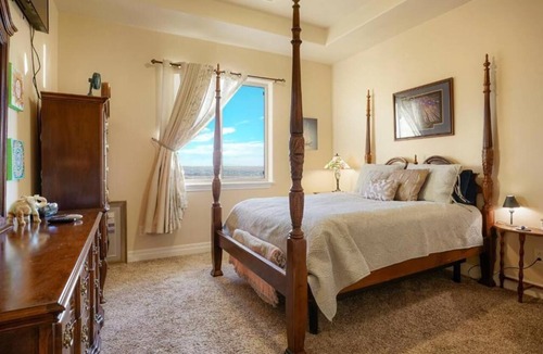 Watkins House | Summit Villa BnB