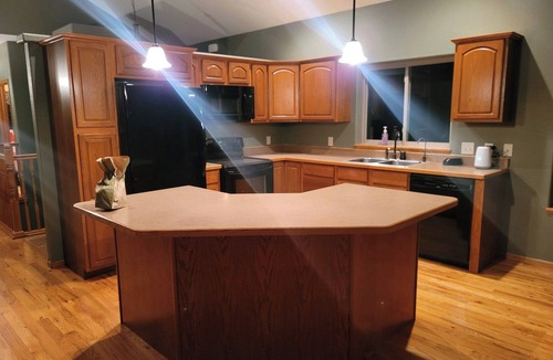 Deadwood House | SUNFLOWER CABIN- 3 Bedroom house located close to Deadwood on paved roads!