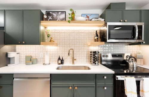 Englewood Apartment | Sunny Corner Apt | Mtn Glimpse, Pets, Walkable!