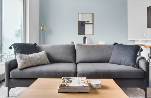 Golden Triangle Apartment | Sunny Golden Triangle 1BR w/ Gym & Pool nr Art Museum, by Blueground