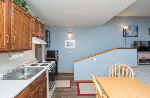 Sunday River Area Condo | Sunrise A-110: Ski-In/Ski-Out Sunday River Condo