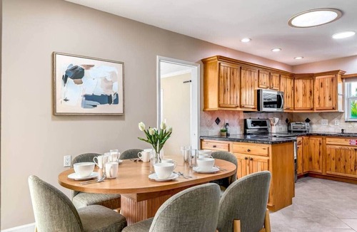 Garden Isles House | Sunset Canal Oasis | Pool-Hottub | 3 BDR
