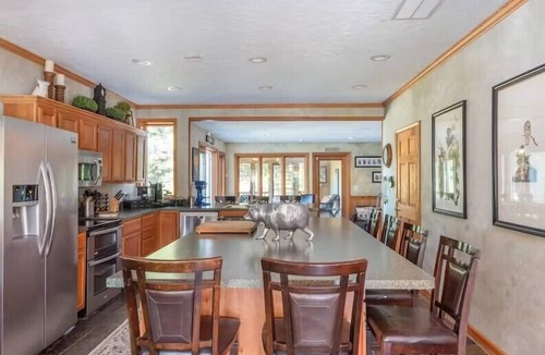 Lochmere House | Sunset Haven on Lake Winnisquam