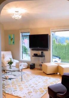 West Vancouver Villa | Sunset Ocean Retreat