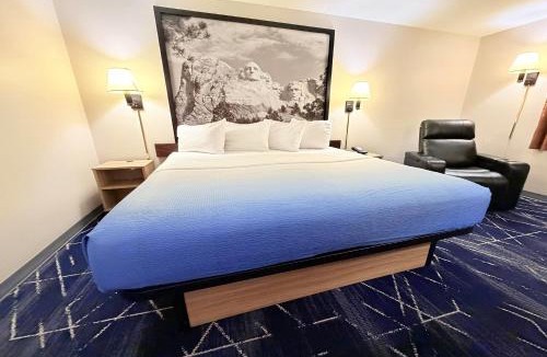 Hot Springs Hotel | Super 8 by Wyndham Hot Springs