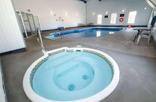 Medicine Hat Hotel | Super 8 by Wyndham Medicine Hat AB