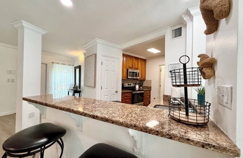 Dolphin Isles House | Surfers Paradise, Heated Pool, Steps away from the beach