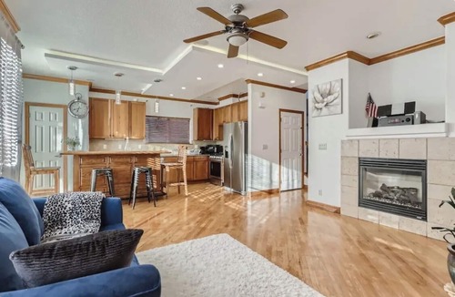 Gateway House | Sweet Home Near Denver International Airport 2022-BFN-0022402