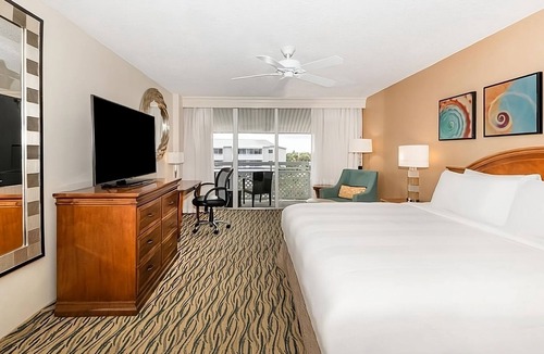 Stuart House | Take An Amazing Vacation! On-site Bar, Near Stuart Riverwalk!