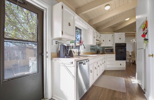 Taos House | Taos Pine Home - A/C - HotTub - Entire House - Private Courtyard