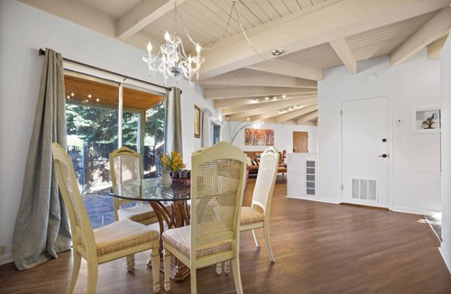 Taos House | Taos Pine Home - A/C - HotTub - Entire House - Private Courtyard