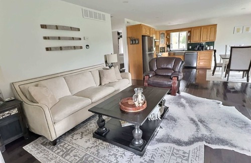 Okanagan-Similkameen House | Taurean Vines Guest house