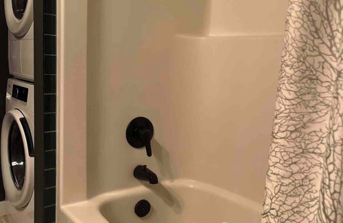 Okanagan-Similkameen House | Taurean Vines Guest house