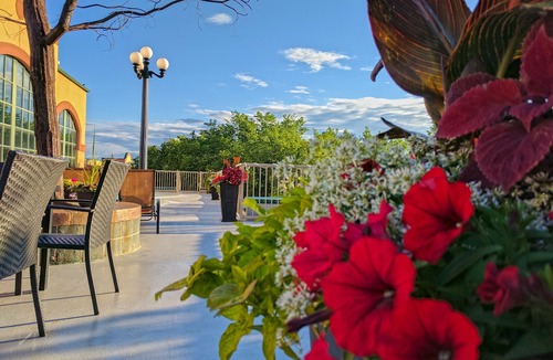 Moose Jaw Hotel | Temple Gardens Hotel & Spa