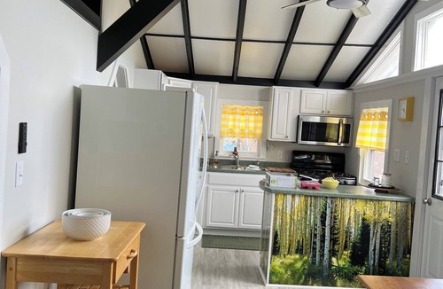 Enosburg Falls House | Terrific 3-bedroom country house in charming Sheldon with AC