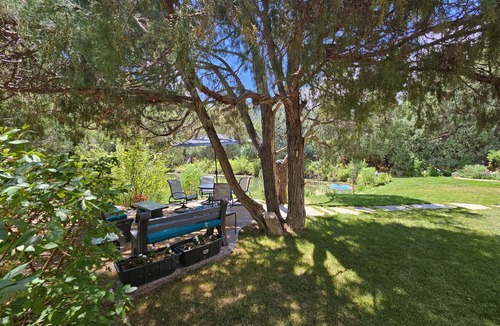 Taos Apartment | The 5 Star Casita is a Beautiful Secluded Property in Taos NM