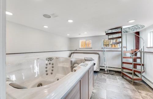 Malletts Bay House | The Artist's Lakeside Hideaway