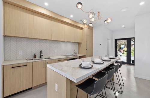 Grandview-Woodland House | The Cedar Haus - located in the heart of the Commercial Drive Villagen