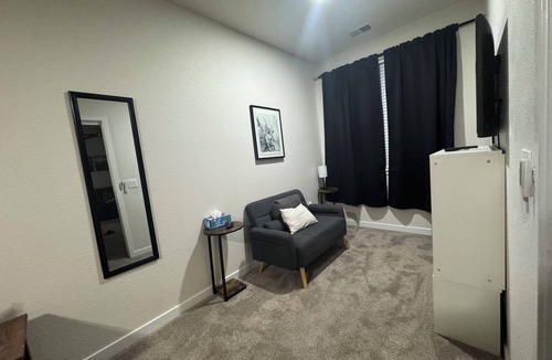 Northeast Park Hill Condo | The Central Hub 2BD/2BTH