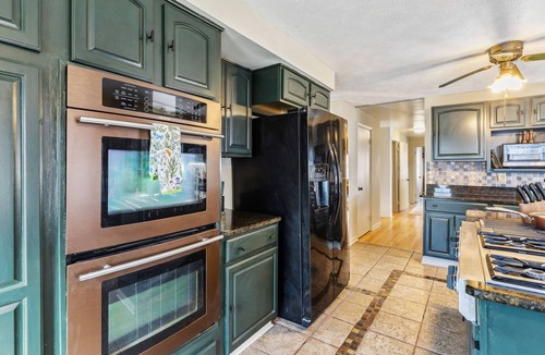 University Circle House | The Cleveland Cornerstone: 7BR + 4 BA + Ultimate Basement w/Gameroom