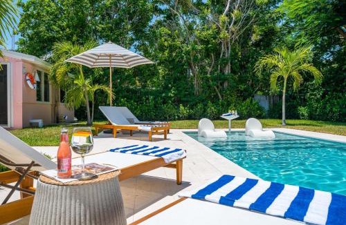 Southside Villa | The Coral Cabana A Modern Palm Beach Escape!