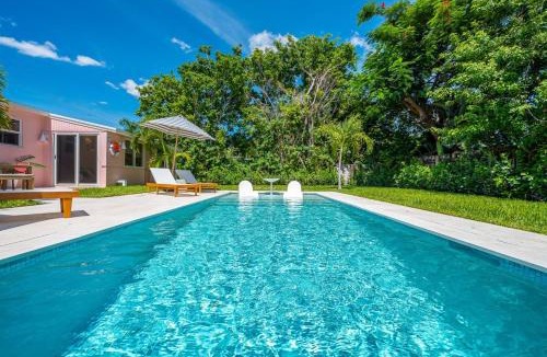 Southside Villa | The Coral Cabana A Modern Palm Beach Escape!