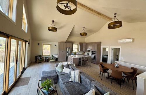 Crested Butte South House | The Deck House: New Build Vaulted Ceilings Huge + Breathtaking Mtn Views