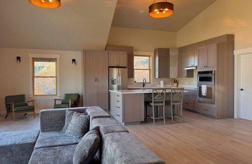 Crested Butte South House | The Deck House: New Build Vaulted Ceilings Huge + Breathtaking Mtn Views