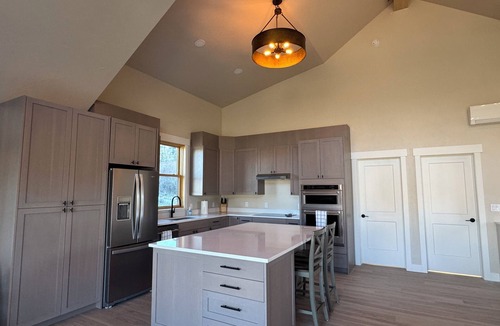 Crested Butte South House | The Deck House: New Build Vaulted Ceilings Huge + Breathtaking Mtn Views