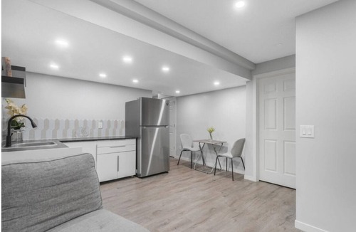 Spruce Grove House | The family Haven Suite