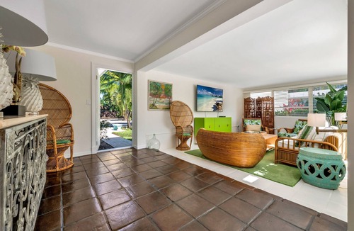 Southside House | The Grand Palm Château - Luxury Family Home | Pool