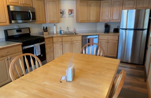 Pittsburg House | The Hilltop - DIRECT ATV - Snowmobile Trail Access