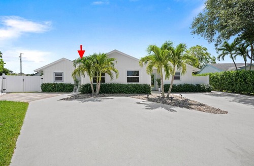 North Palm Beach Heights House | The Jupiter Hideaway
