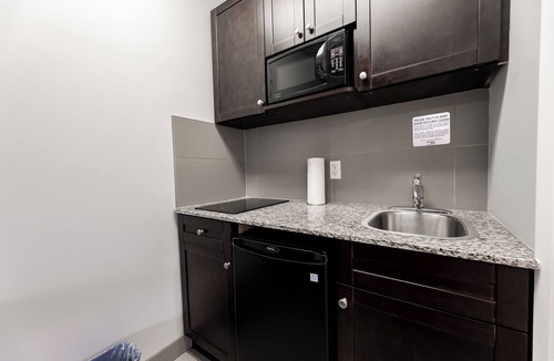 Hinton Hotel | The Kanata by BCMinns Hinton
