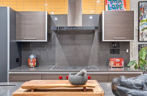 Chinatown Apartment | The Keefer Suites | Designer Award-Winning Loft