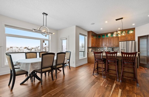 Chestermere House | The lakeside family friendly home in Chestermere, AB, Canada
