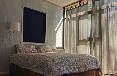 Sliammon Cottage | The Little Beach Side CottageA8