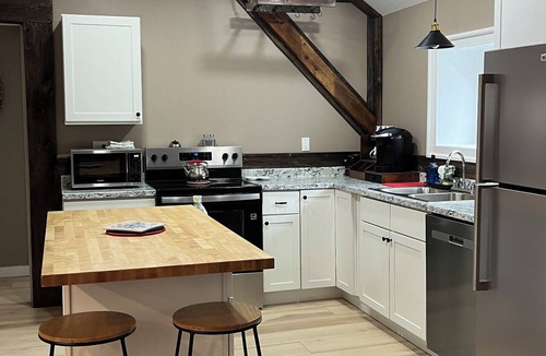 Avon Apartment | The Loft @ Votervale Farm