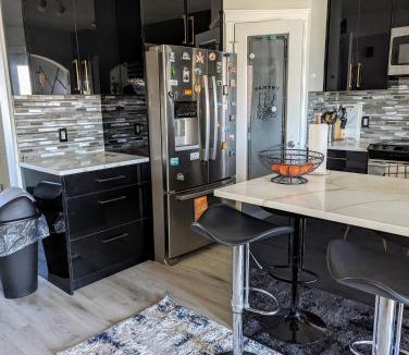 Northeast Edmonton House | The Love Home Stay