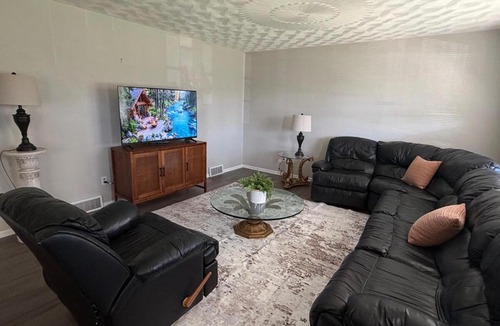 Massillon House | The Massillon Retreat!