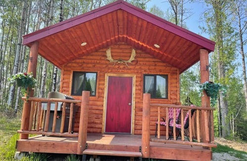 Division No. 11 House | The Moose cabin - Bear Creek Cabins