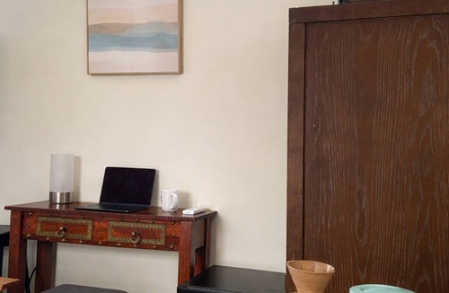 South End Cabin | 'The Nest' Cozy Detached Studio in the Heart of South End Arts District