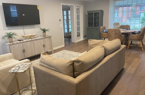Hudson Apartment | The Nook on Main St.