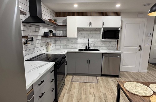 Airdrie Apartment | The Ogieva Suites Family friendly, comfortable and relaxation.
