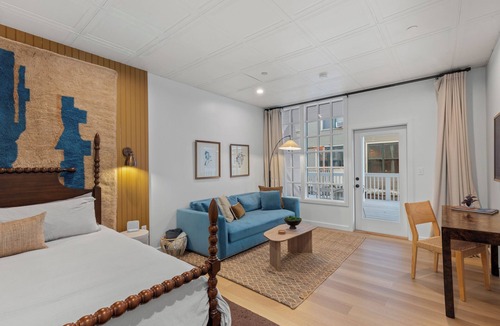 Camden Hotel | The Optimist Guesthouse 5 -Downtown loft with gym, sauna, deck overlooking river