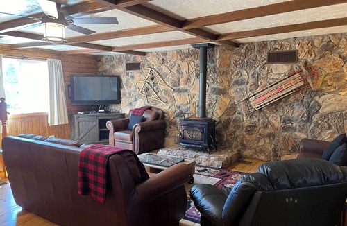 Red River Cabin | The Outback on the Creek - No Pets Allowed