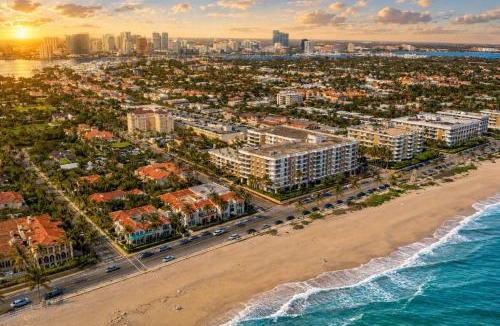 Palm Beach Apartment | The Palm Beach House - Tropical